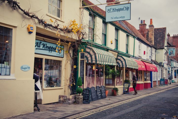 Row of shops in Thame